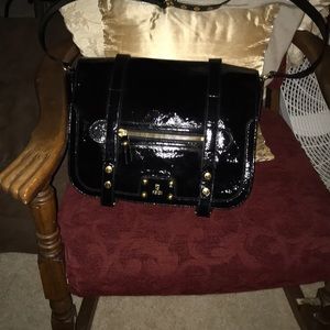 Fendi black patent leather shoulder bag.